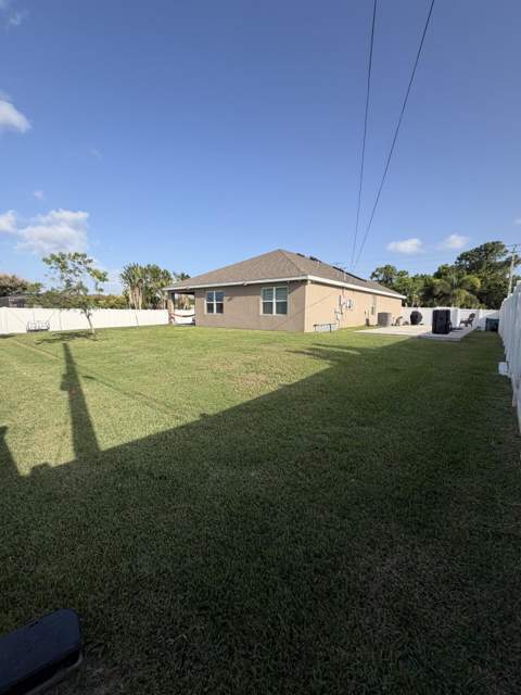103 SW Oakridge Drive, Port St. Lucie FL - photo 24 of 43