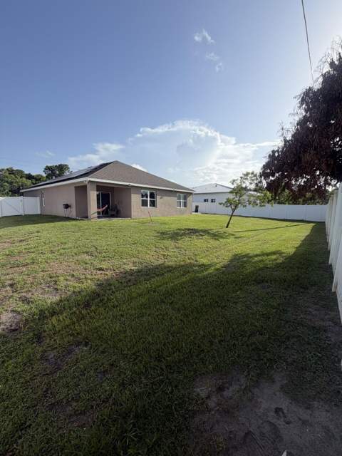 103 SW Oakridge Drive, Port St. Lucie FL - photo 6 of 43