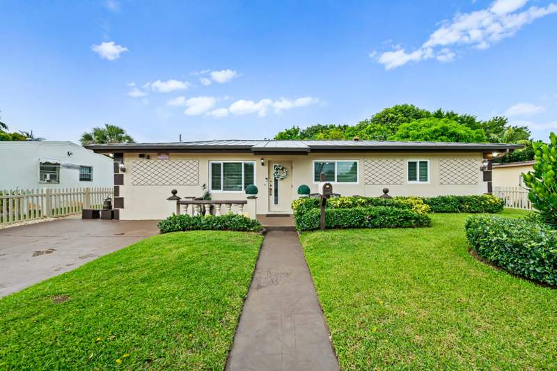 3 bedroom Single Family Residence at 480 Alabama Avenue, Melrose Park Sect 1, Fort Lauderdale — photo 2