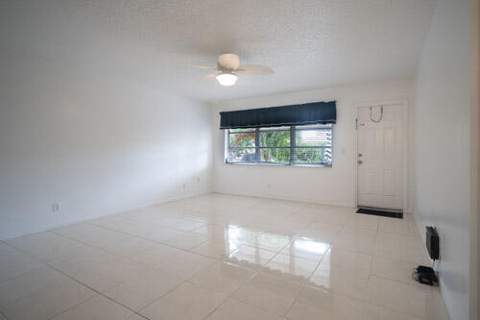 235 NW 46th Avenue #B, Delray Beach FL - photo 8 of 18