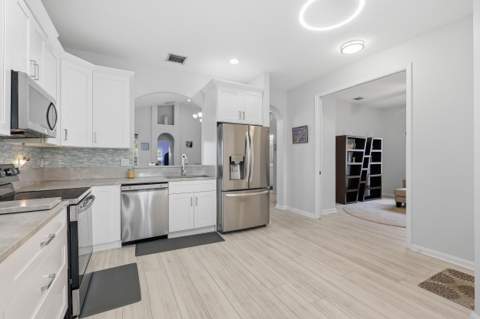 362 NW Granville Street, Port St. Lucie FL - photo 9 of 54