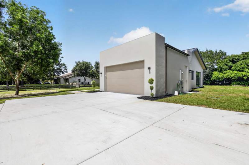 4 bedroom Single Family Residence at 5356 Colbright Road, Palm Beach Farms Co 3, Lake Worth — photo 3