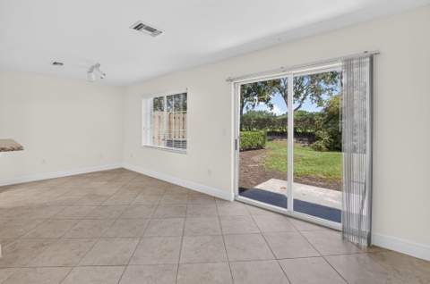 6689 Old Farm Trail, Boynton Beach FL - photo 7 of 28