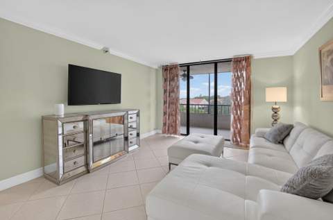 2070 Homewood Boulevard #5050, Delray Beach FL - photo 11 of 50