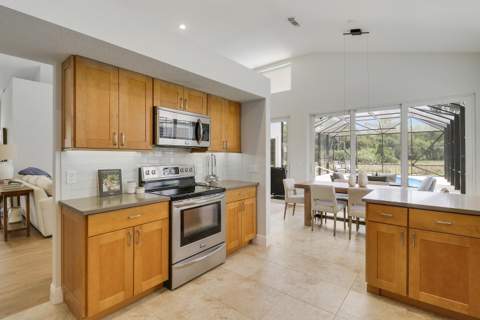 7226 Marsh Terrace, Port St. Lucie FL - photo 18 of 65