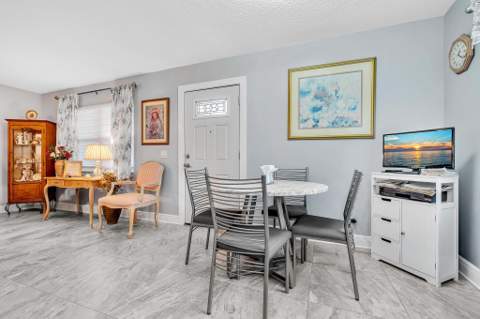 625 Normandy #625, Delray Beach FL - photo 15 of 49