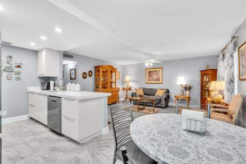 625 Normandy #625, Delray Beach FL - photo 13 of 49
