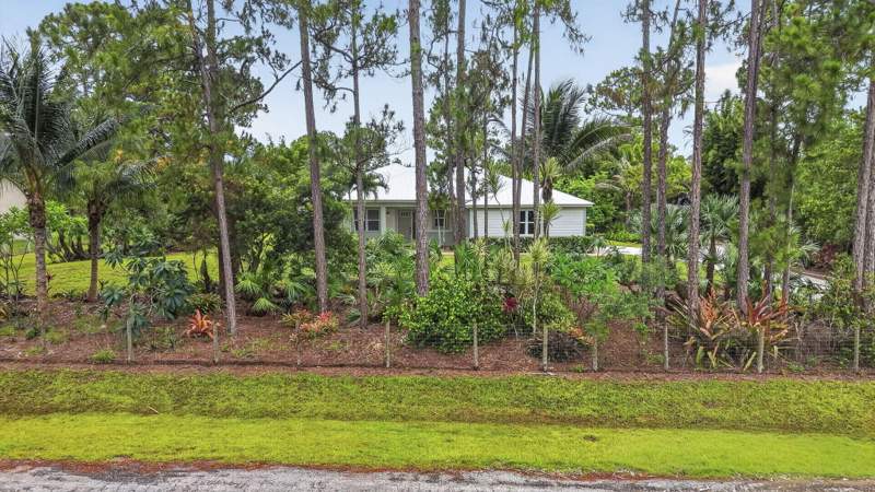 4 bedroom Single Family Residence at 18842 93rd Road, The Acreage, The Acreage — photo 4