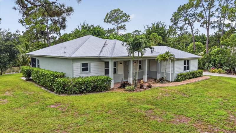 4 bedroom Single Family Residence at 18842 93rd Road, The Acreage, The Acreage — photo 2