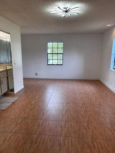 12761 Westhampton Circle, Wellington FL - photo 10 of 25