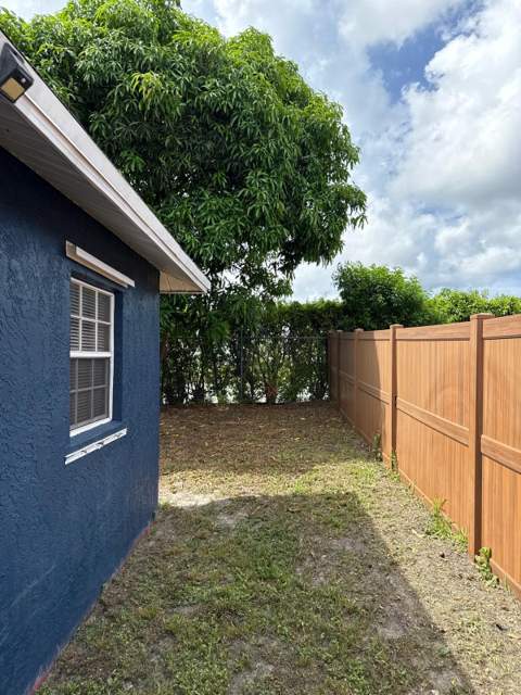 2630 W 28th Street, Riviera Beach FL - photo 17 of 19