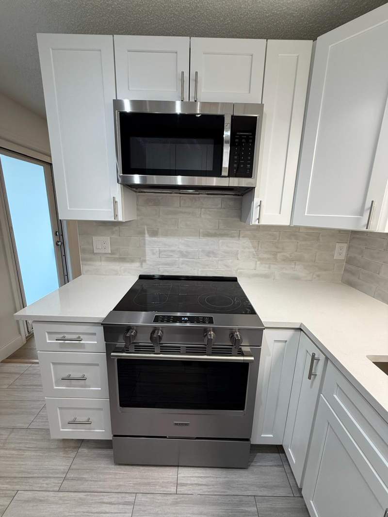 3 bedroom Single Family Residence at 2630 W 28th Street, Timber Pine North 2, Riviera Beach — photo 4