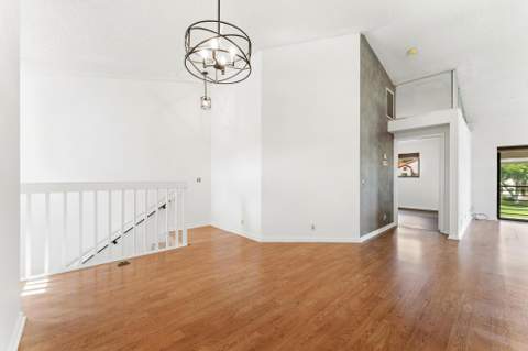 18 Vía De Casas Sur #205, Boynton Beach FL - photo 9 of 32