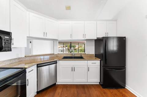 18 Vía De Casas Sur #205, Boynton Beach FL - photo 10 of 32