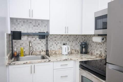 301 Croton Avenue #303, Lantana FL - photo 13 of 39