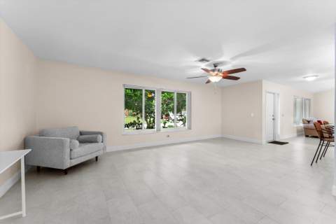4811 Dorchester Mews, Haverhill FL - photo 10 of 57