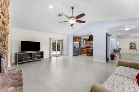 4811 Dorchester Mews, Haverhill FL - photo 15 of 57