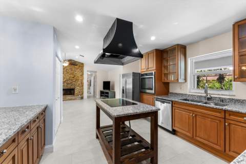 4811 Dorchester Mews, Haverhill FL - photo 17 of 57