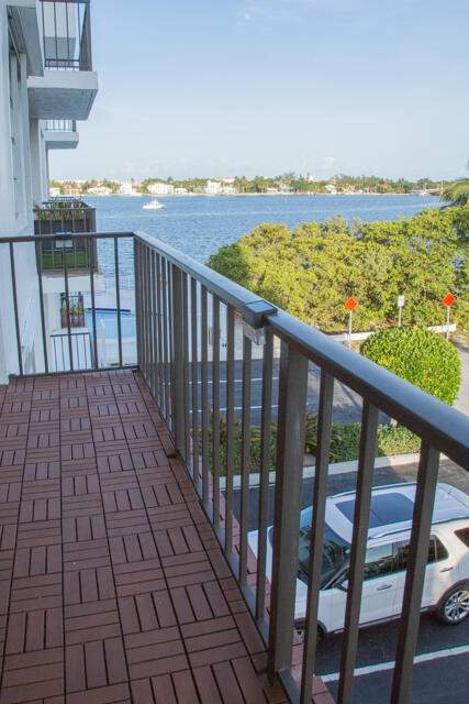 301 Croton Avenue #303, Lantana FL - photo 16 of 39
