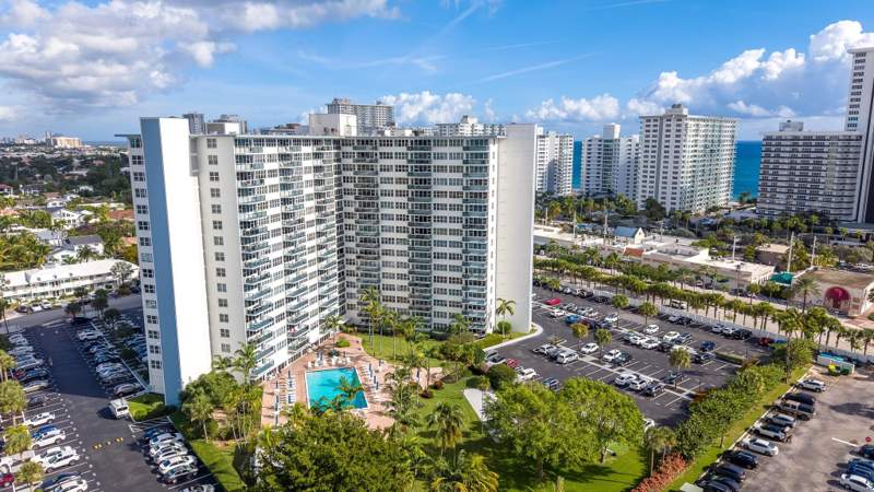 1 bedroom Stock Cooperative at 3300 NE 36th Street #920, Coral Ridge Towers East Co-Op, Fort Lauderdale — photo 5