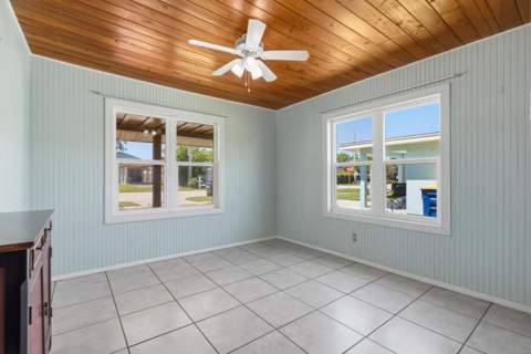 1404 Binney Drive, Fort Pierce FL - photo 11 of 38