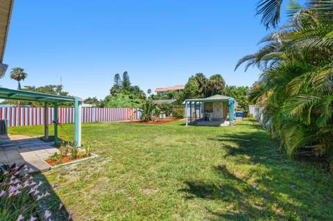 1404 Binney Drive, Fort Pierce FL - photo 15 of 38