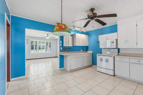 1404 Binney Drive, Fort Pierce FL - photo 10 of 38