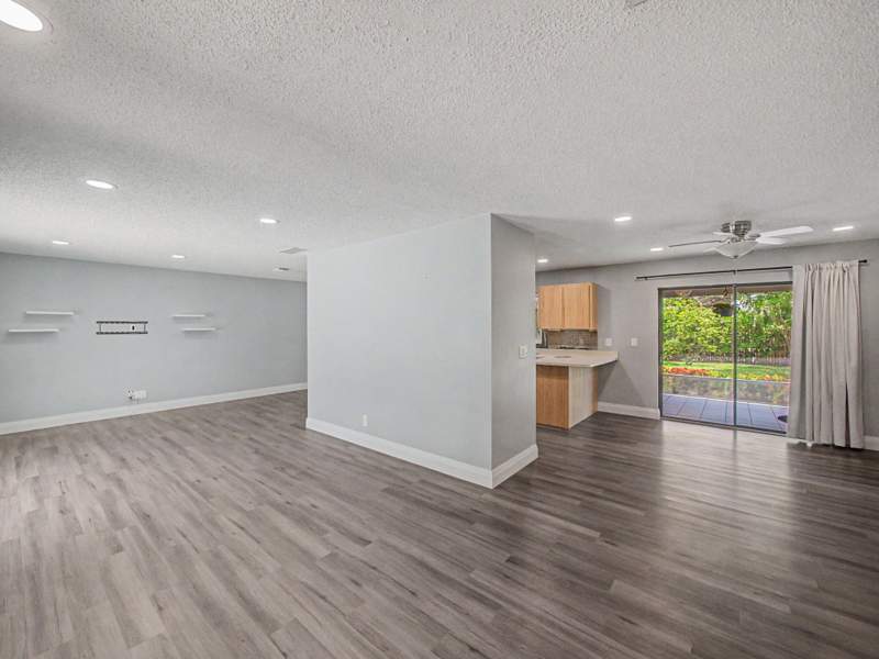 3 bedroom Single Family Residence at 126 Chapel Lane, Chapel Court Sec 3, Tequesta — photo 5