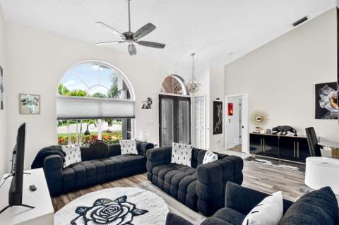 1921 NE Acapulco Drive, Jensen Beach FL - photo 12 of 66