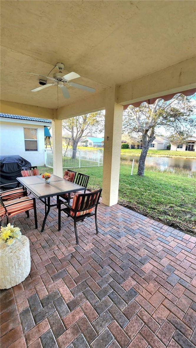 3 bedroom Single Family Residence at 1807 SW Jamesport Drive, Fourth Replat Of Portofino Isles, Port St. Lucie — photo 3