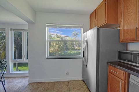 35 Colonial Club Drive #203, Boynton Beach FL - photo 13 of 46