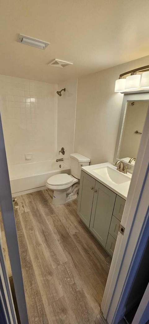 118 Lake Emerald Drive #107, Oakland Park FL - photo 15 of 27