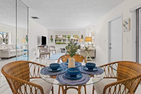 10098 S 40th Drive, Boynton Beach FL - photo 12 of 36