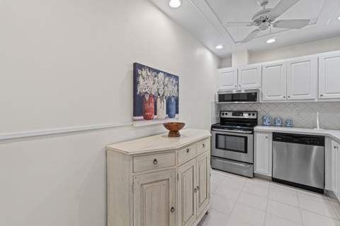 10098 S 40th Drive, Boynton Beach FL - photo 14 of 36