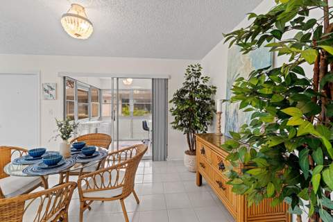 10098 S 40th Drive, Boynton Beach FL - photo 15 of 36