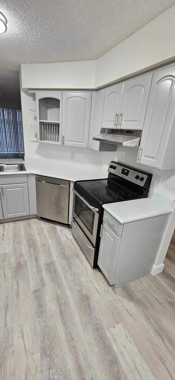 2 bedroom Condominium at 118 Lake Emerald Drive #107, Lake Emerald Condominium No, Oakland Park — photo 5