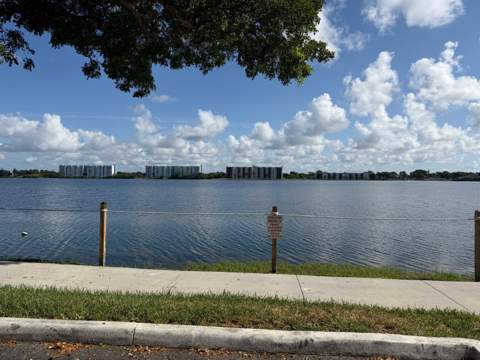 118 Lake Emerald Drive #107, Oakland Park FL - photo 18 of 27