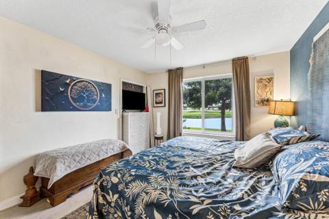 13111 Glenmoor Drive, West Palm Beach FL - photo 11 of 27