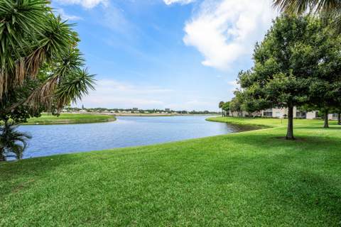 13111 Glenmoor Drive, West Palm Beach FL - photo 21 of 27