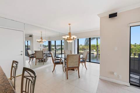 1839 Middle River Drive #302, Fort Lauderdale FL - photo 9 of 35