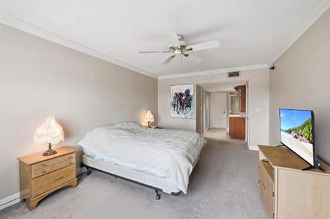 1839 Middle River Drive #302, Fort Lauderdale FL - photo 12 of 35