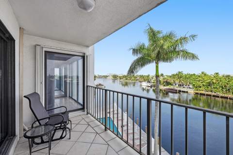 1839 Middle River Drive #302, Fort Lauderdale FL - photo 18 of 35