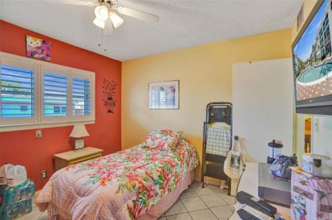 1461 S Ocean Boulevard #303, Lauderdale-By-The-Sea FL - photo 16 of 28