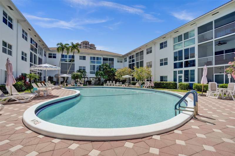 2 bedroom Condominium at 1461 S Ocean Boulevard #303, North Leisure Gardens Condo, Lauderdale-By-The-Sea — photo 2