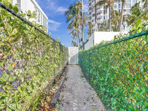 1461 S Ocean Boulevard #303, Lauderdale-By-The-Sea FL - photo 24 of 28
