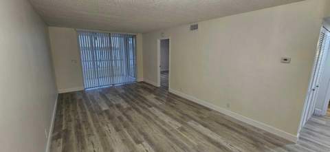 118 Lake Emerald Drive #107, Oakland Park FL - photo 11 of 27