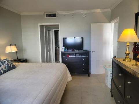 3000 S Ocean Drive #302, Hollywood FL - photo 12 of 39