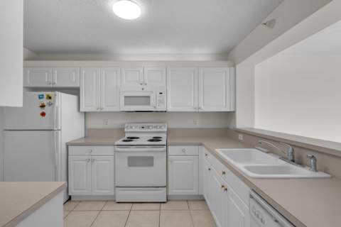7763 Southampton Terrace #405, Tamarac FL - photo 10 of 40