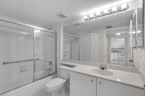 7763 Southampton Terrace #405, Tamarac FL - photo 17 of 40