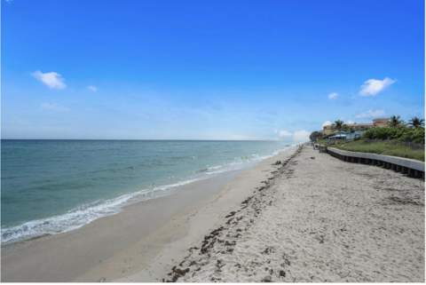 4501 S Ocean Boulevard #D4, South Palm Beach FL - photo 23 of 28